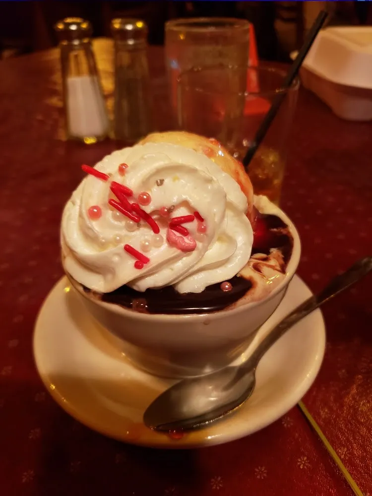 Strawberry Chocolate Sundae w Whipped Cream